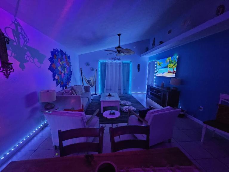 PALM COVE VACATION HOME- One level, Community pool, Pet Friendly - B&B Panama City Beach
