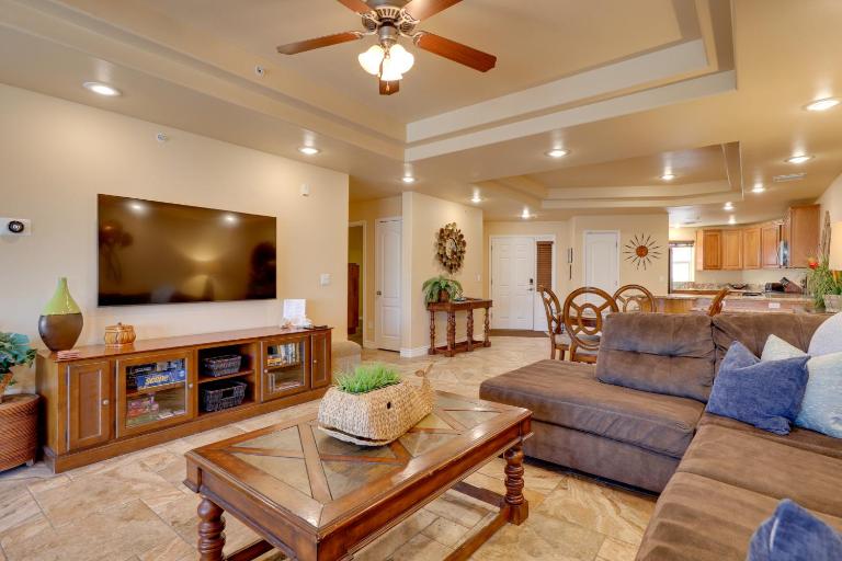 Step-Free Bullhead City Condo w/ Balcony! - Ferienwohnung Bullhead City