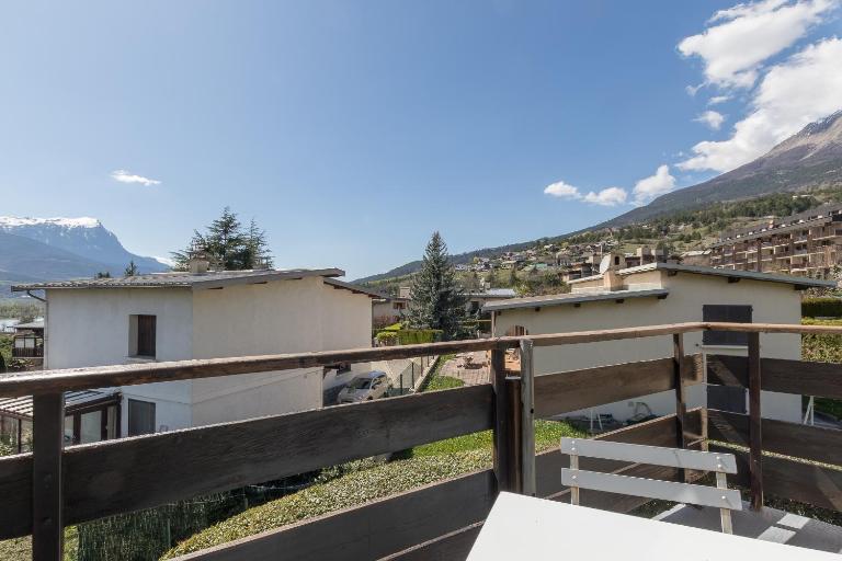 Les 4 Soleils - Jolie vue montagnes - Chambres d'hôtes Embrun