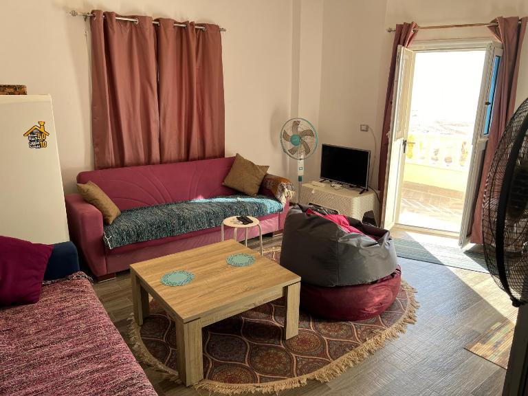 Lamera Beach Sea View Chalet - Ferienwohnung Zāwyat al ‘Awwāmah