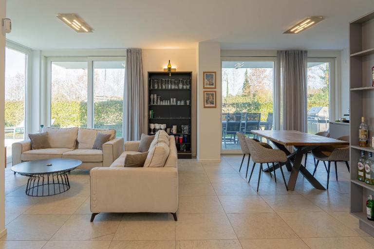 Villa Petra with a pool - B&B Manerba del Garda