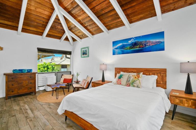 Charming Princeville Studio, AC, Pool, Hot Tub - B&B Princeville