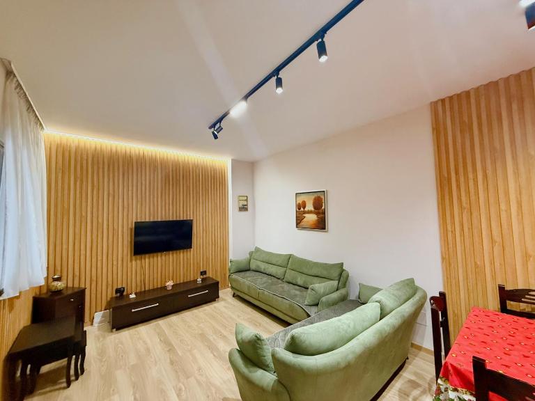 Orange Tree House - Ferienwohnung Tirana