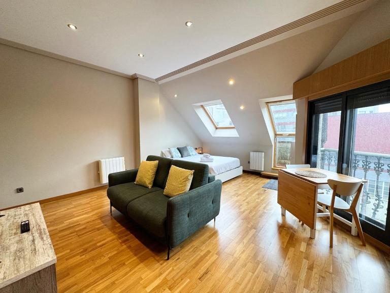 Coqueto Estudio Muy Céntrico - Zona Progreso - Ferienwohnung Vigo