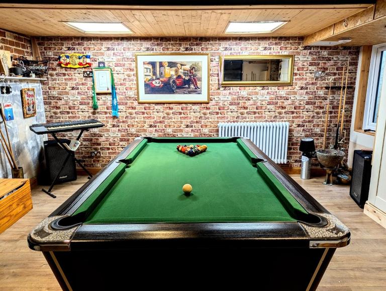 Ramsgate Seafront Apartment with Jacuzzi Bath & Pool Table - B&B Ramsgate