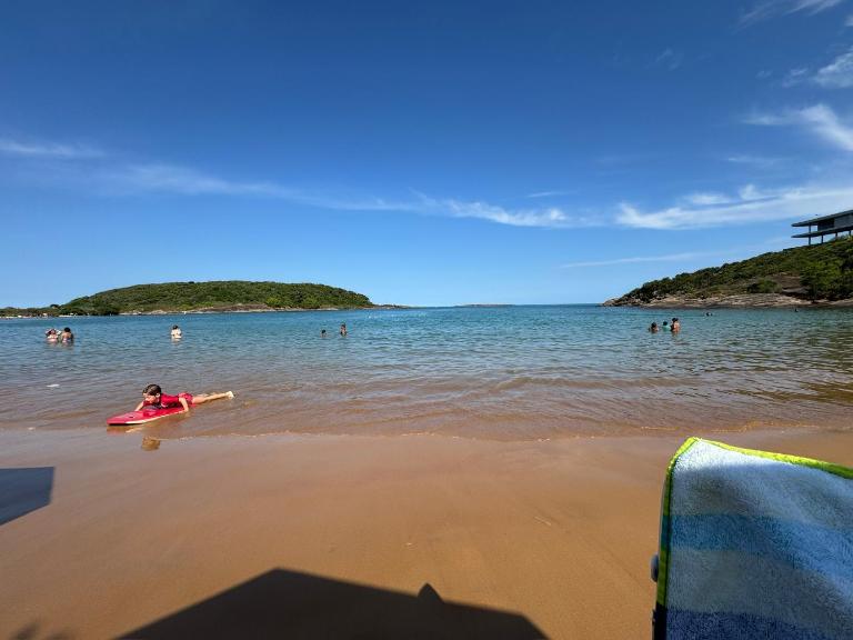 Casa Duplex Climatizada a 50 mts da Praia Bacutia Melhor praia de Guarapari - B&B Guarapari