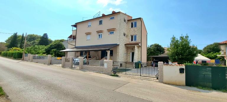 Apartment Oeny - B&B Pula
