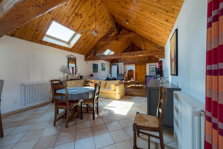 Appartement dans les vignes - B&B Chamery