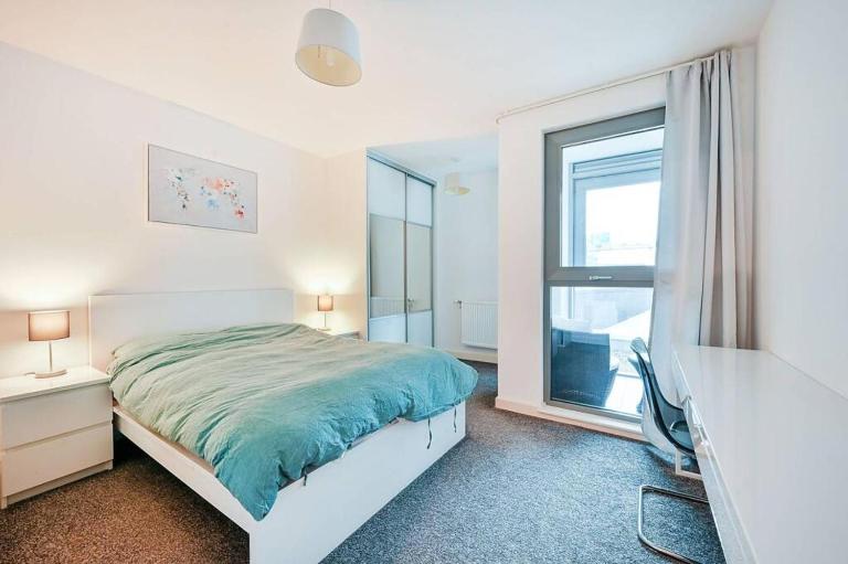 Urban Green Getaway - Chambres d'hôtes Brentford
