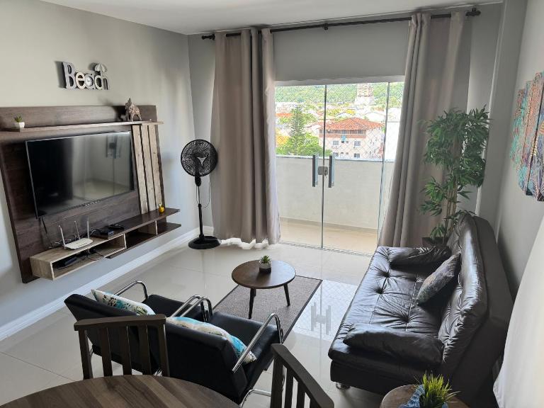 150m da Praia Pereque, 3 quartos, Amplo e Aconchegante - B&B Porto Belo