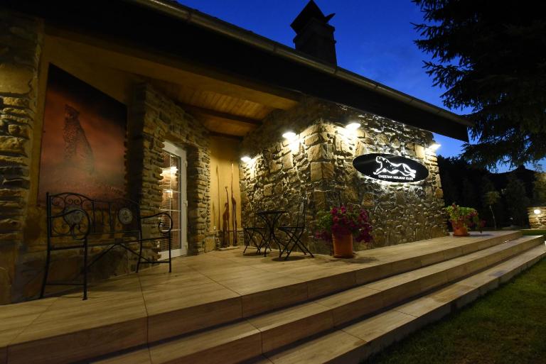 Cheetah Holiday Club - B&B Vizovice