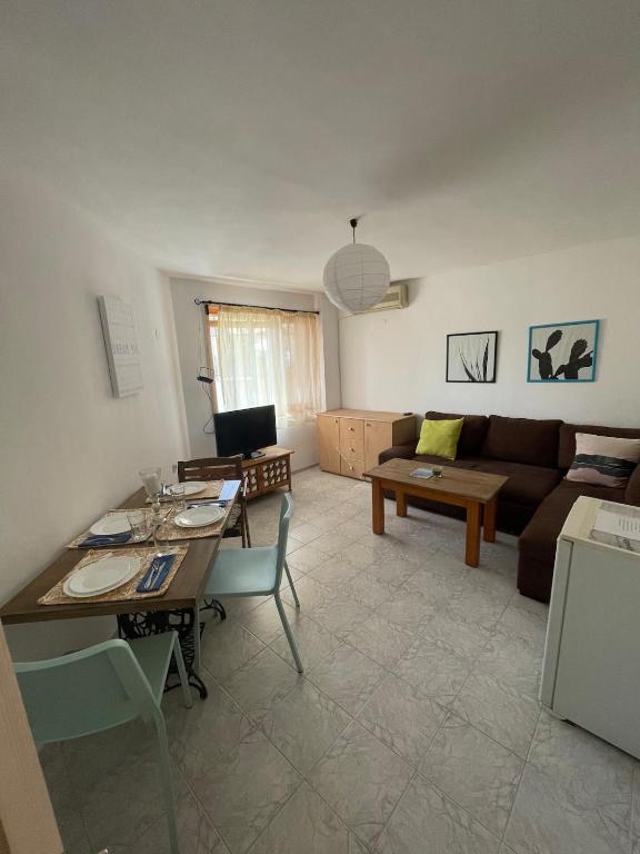 Bonne Chance Apartment Sozopol - Bed and Breakfast Sozopol