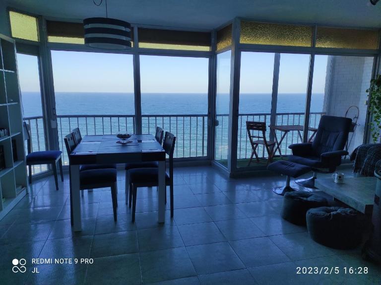 Terrace & Sea Views in Cullera - B&B Faro de Cullera