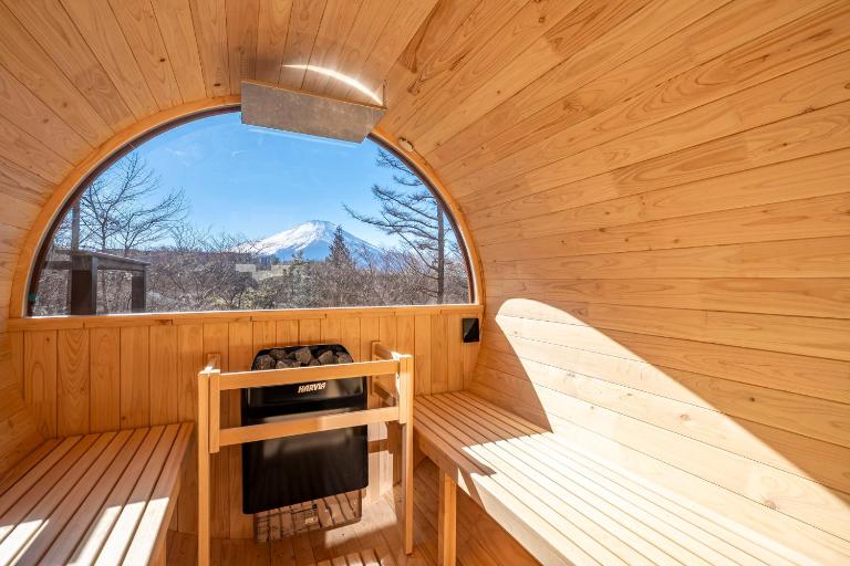 Calm villa 富士山中湖 - Bed and Breakfast Yamanaka