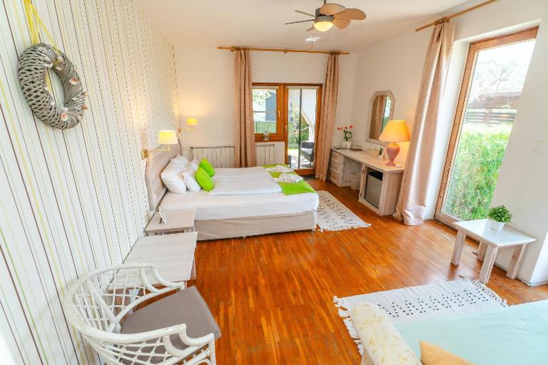 BELYSIUM B&B Wine&Relax Vendégház - B&B Gyenesdiás