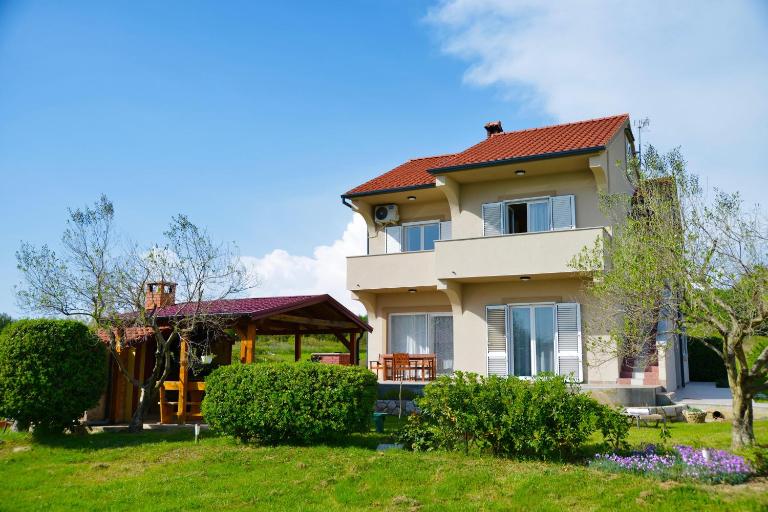 Apartment Marcella 1 - B&B Ljubač