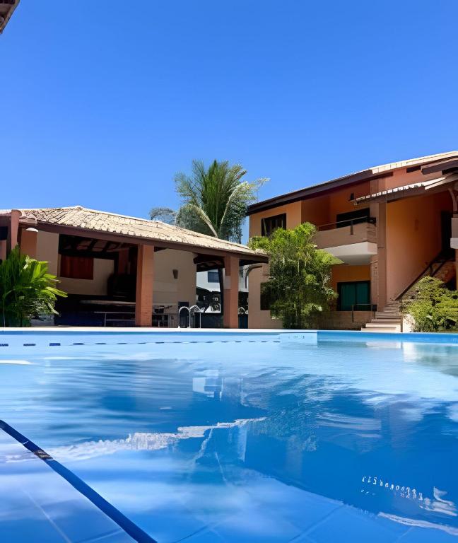 450m da PRAIA Taperapuan; 2 suítes; Piscina; WiFi 300 mbs; 2 pavimento; Churrasqueira; Estacionamento Gratuito 1 carro. - B&B Porto Seguro