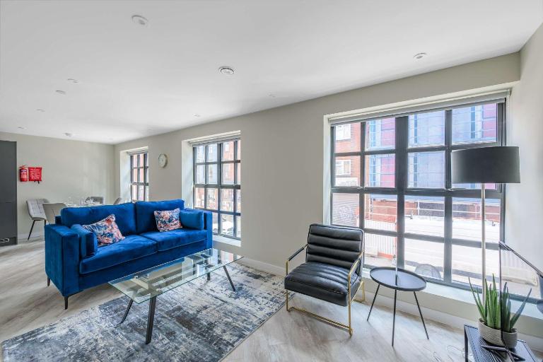 Central Birmingham Beautiful 2 Bedroom Apartment - B&B Birmingham
