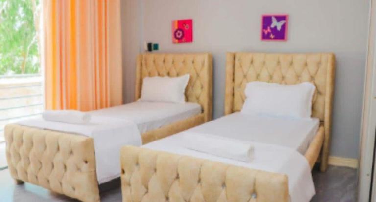 Lovely room with balcony airy - B&B Mombasa
