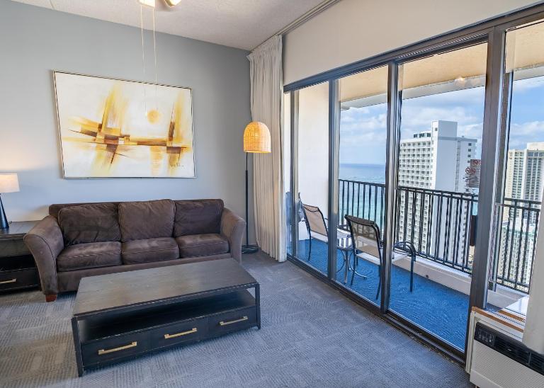 Ocean View Waikiki Banyan Penthouse 3710T1 - B&B Honolulu