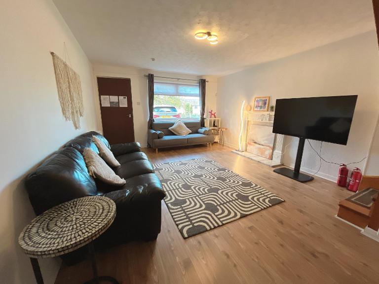 Cozy 2 bedrooms with private parking space and garden - Chambres d'hôtes Édimbourg