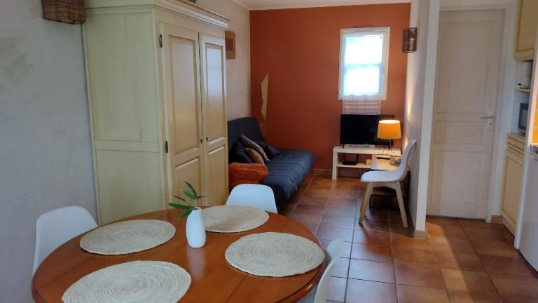 Vacances en Camargue proche de la mer climatisé - Chambres d'hôtes Aigues-Mortes