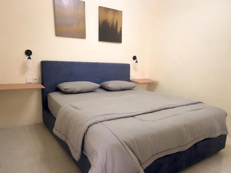 Aysee Homestay Syariah - B&B Kertosobo