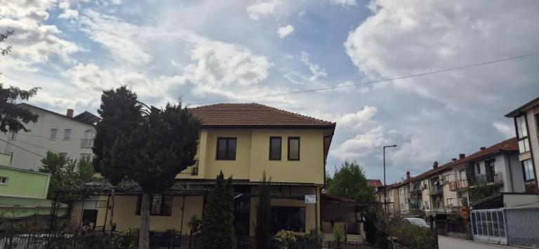 Pine house - B&B Ocrida