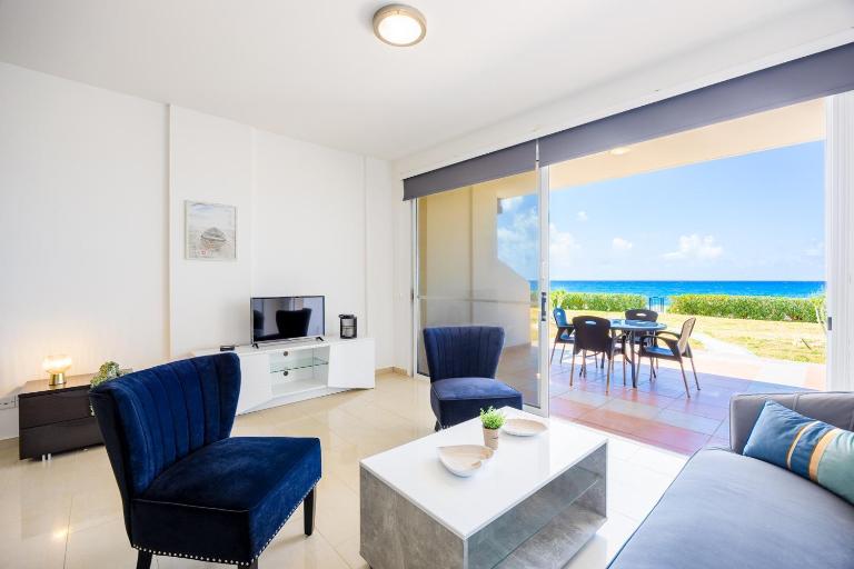 Villa Dimitra - Chambres d'hôtes Káto Gialiá