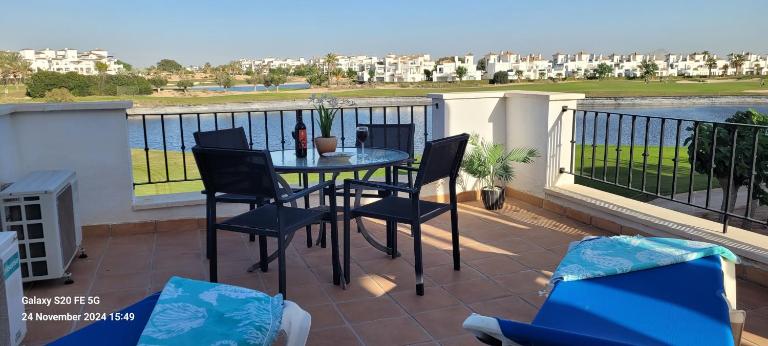 Modern Townhouse with Amazing Views - Bed and Breakfast Torre-Pacheco