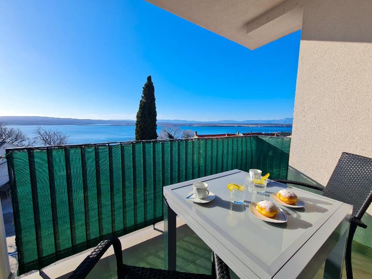 Mistral A - B&B Dramalj