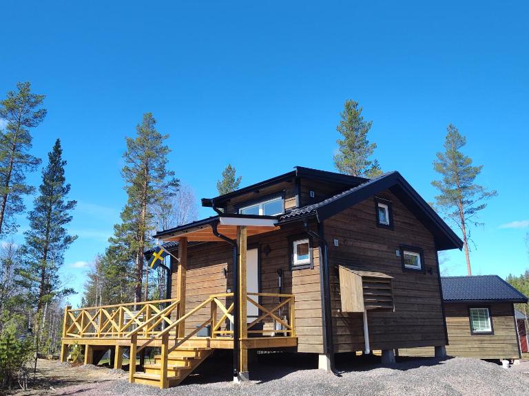 Magisch berghuisje met uitzicht op Nationaal Park Fulufjället - B&B Sörsjön