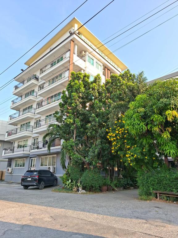 Phuengthong Building Mega Bangna - Ferienwohnung Ban Bang Kaeo