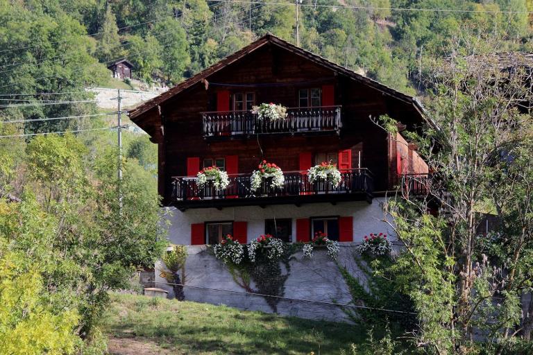 Chalet Chinegga - B&B Stalden