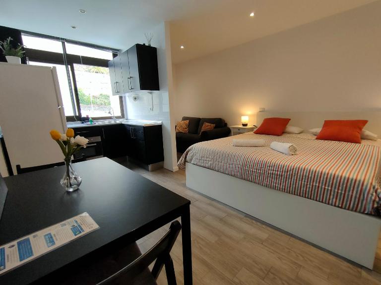 Sea loft with a huge bed - Ferienwohnung Icod de los Vinos