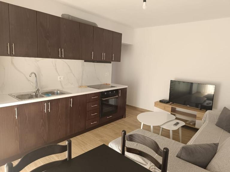 close to beach with balcony - Chambres d'hôtes Saranda