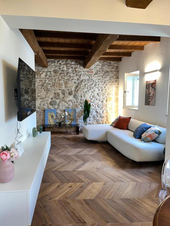 Fascino in Centro with private parking and 2 bedrooms & 2 bathrooms - B&B Ascoli Piceno