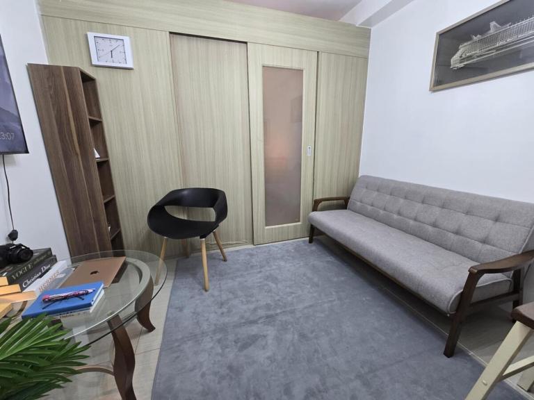 Gracie's Suites by Staycation With FREE Parking - Bed and Breakfast Manilla