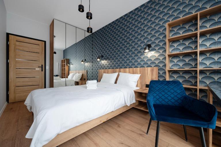 Łódź Fabryczna Blissful Space Apartment by BookingHost - B&B Łódź