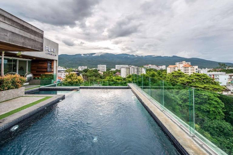 Nimman Rooftop Mountain - Room B on the 7th floor - Chambres d'hôtes Chiang Mai
