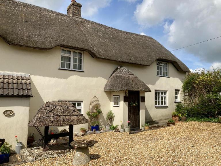 Guest Suite at 31 Little England - B&B Milborne St Andrew
