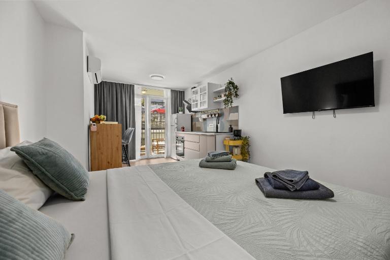 New Apartment Fiore, Pula - B&B Pola