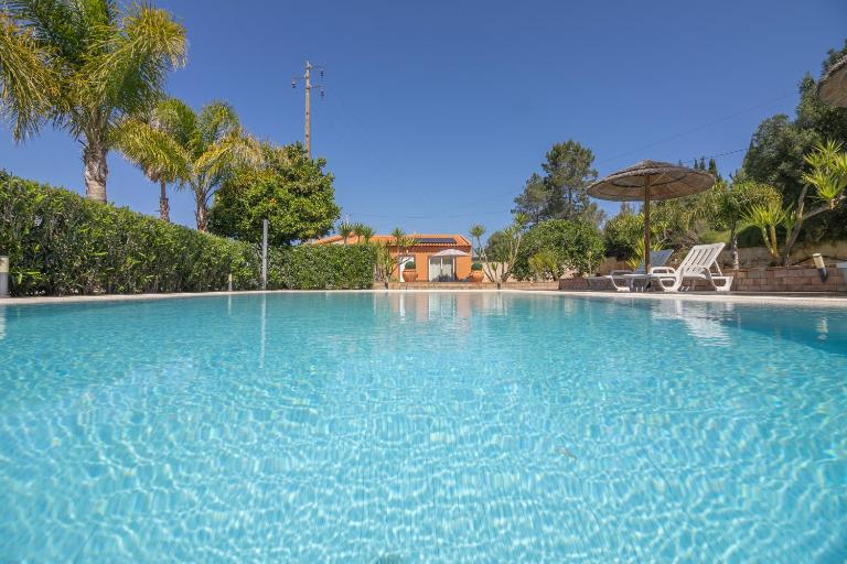 Quinta Gomes - Bed and Breakfast Lagos
