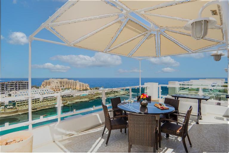 Timeless Elegance Penthouse in St Julians By Solea - Ferienwohnung St. Julian's