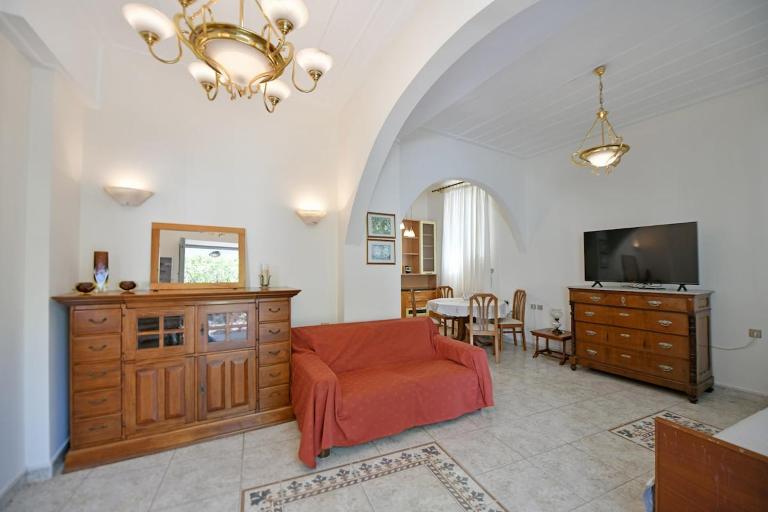 Astraea 7 - B&B Ýdra