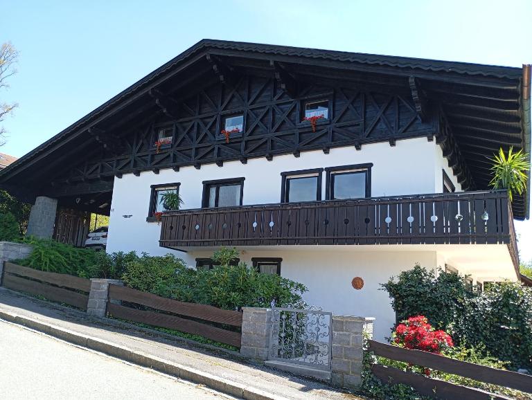 Landhaus Pension Heimatliebe - B&B Drachselsried