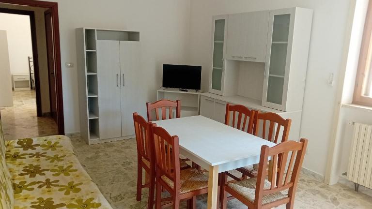 Trilocale a piano terra a due passi dal mare - B&B Gallipoli