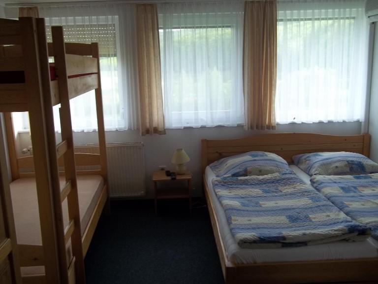 Gadányi Vendégház és Lovarda - Ferienwohnung Kumlau