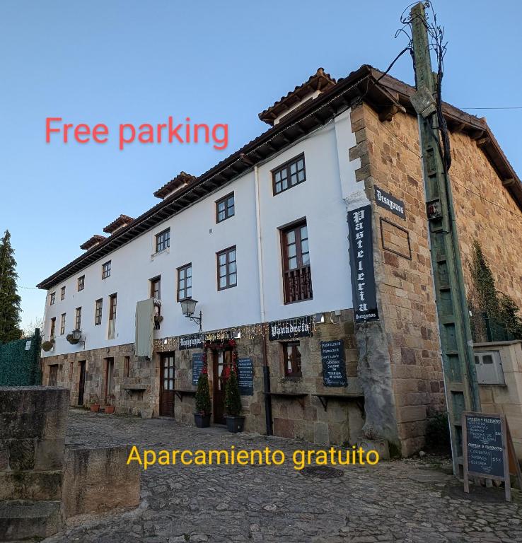 Casa Fita con Parking - B&B Santillana