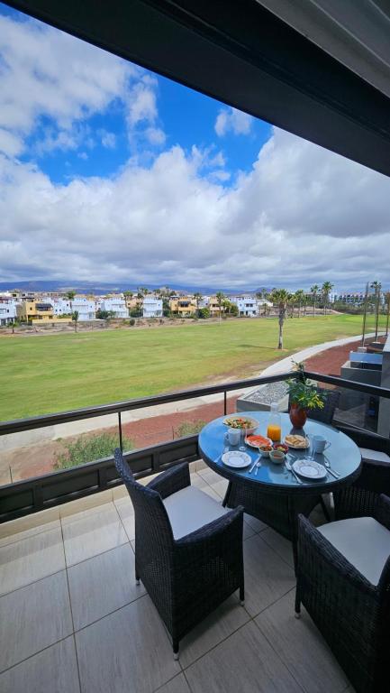Santa Marina Penthouse Apartment in Amarilla Golf, San Miguel de Abona, Tenerife - Ferienwohnung San Miguel De Abona